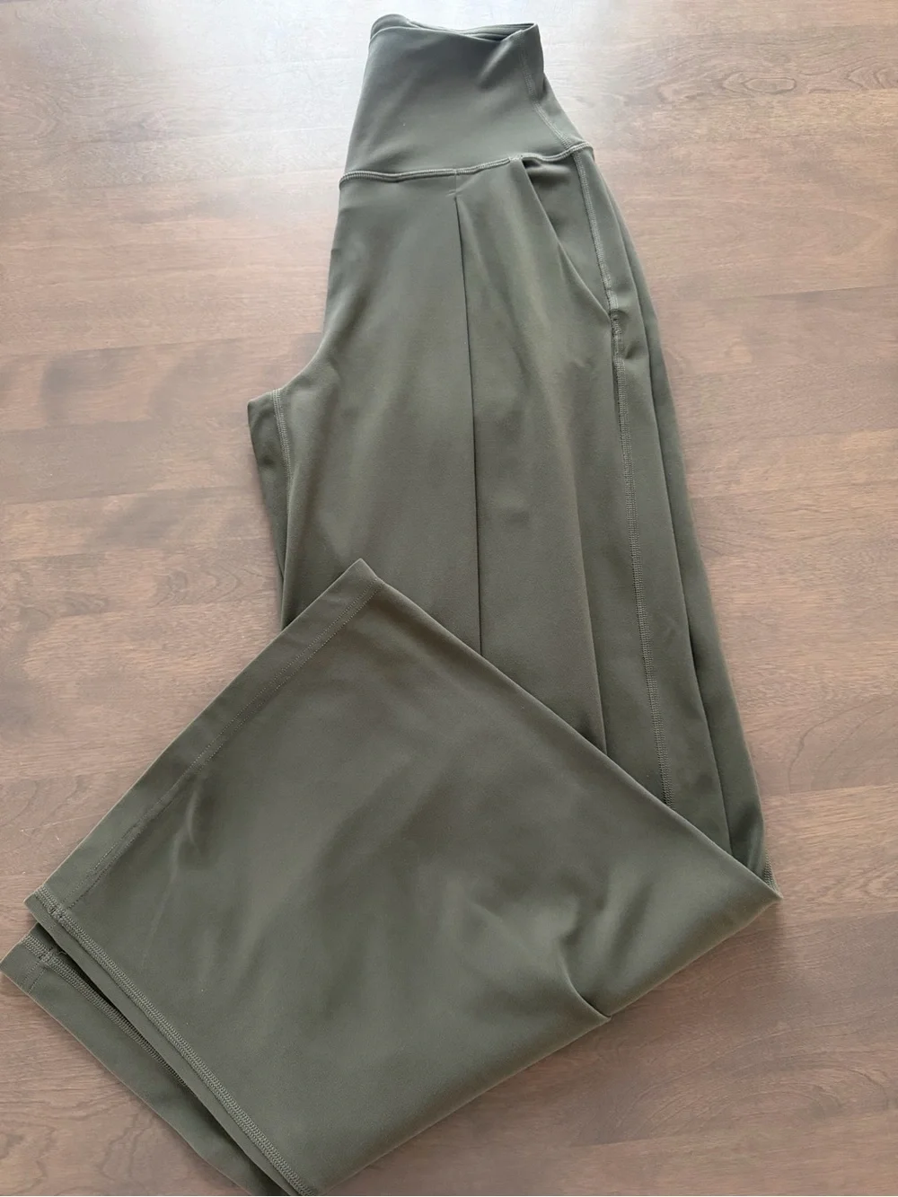 Lululemon Align Palazzo Pant size 4 Short